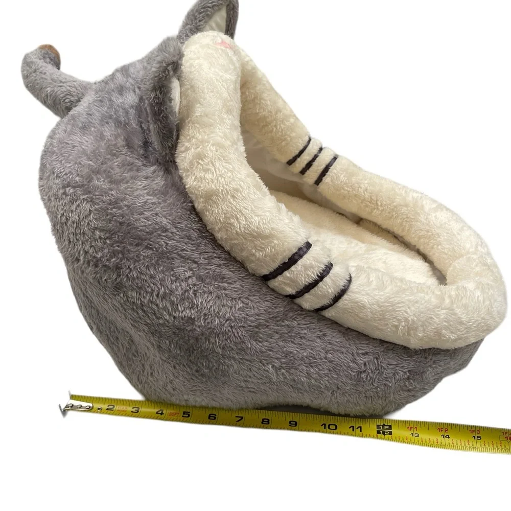 new cute faux fur 16”L x 13”Hx 13”W cat bed for sale